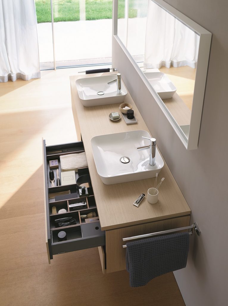 DURAVIT L-Cube - skirňka pre dve umývadlá detail