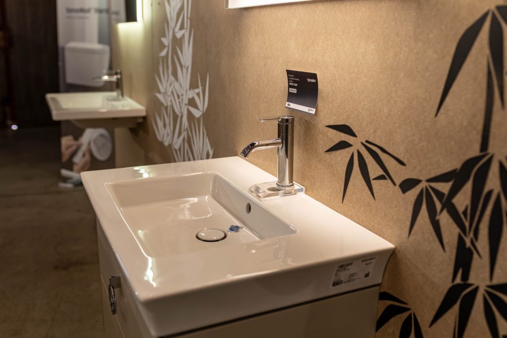 Mybath výstava ISHsk 2021 - DURAVIT White Tuplip s vodovodnou batériou