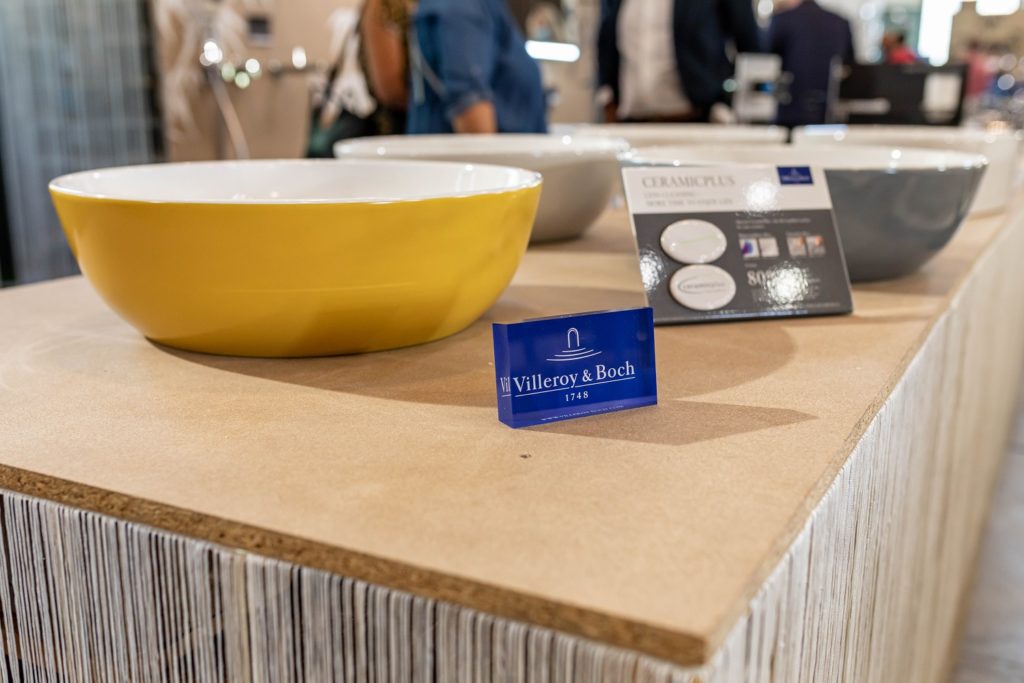Mybath výstava ISHsk 2021 - Umývadlové misky Villeroy & Boch Artis vo farbách
